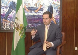 Carlos Fernández at Marbella town hall in 2005, a year before he fled.