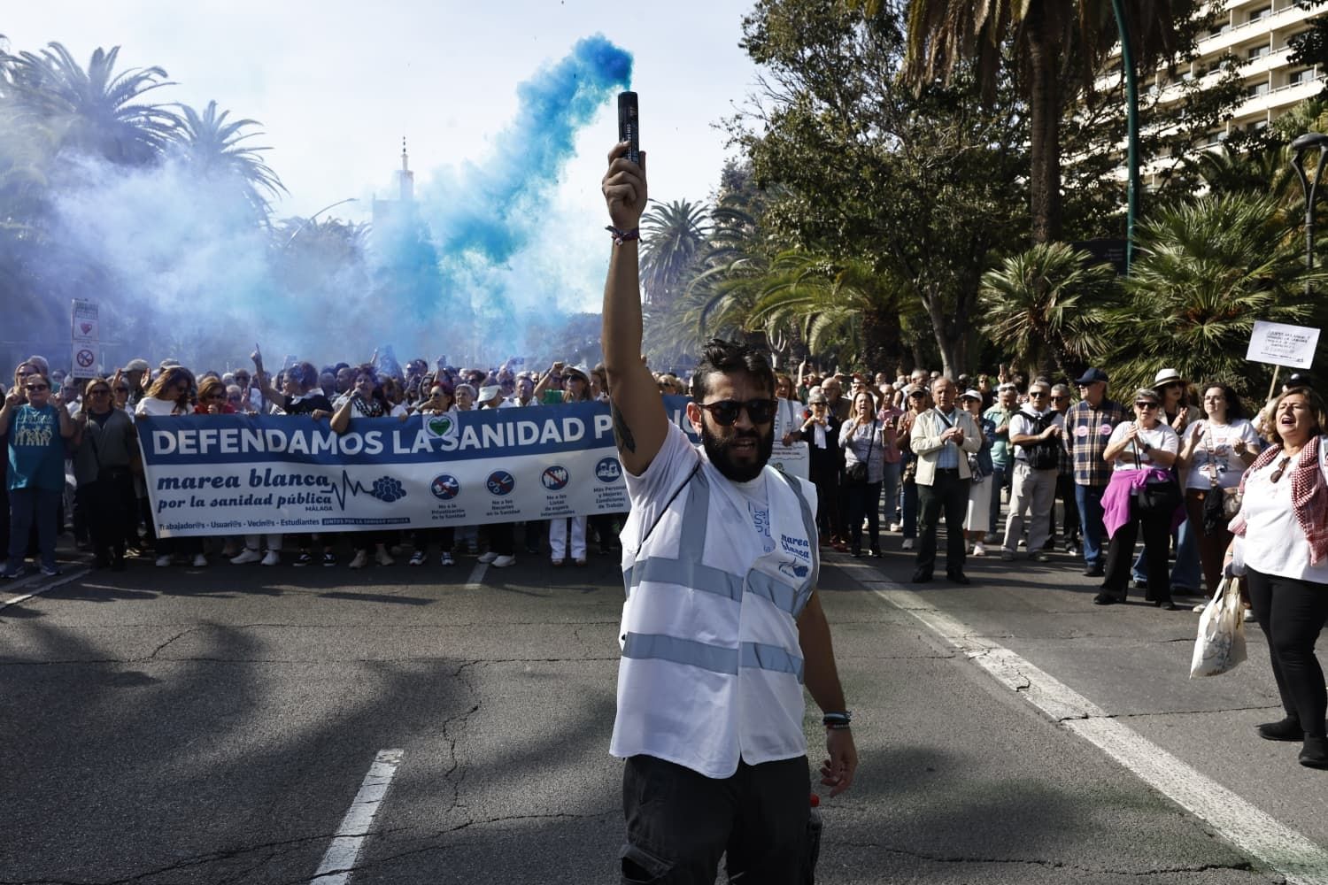 Thousands of people march through Malaga city centre in defence of public healthcare, in pictures