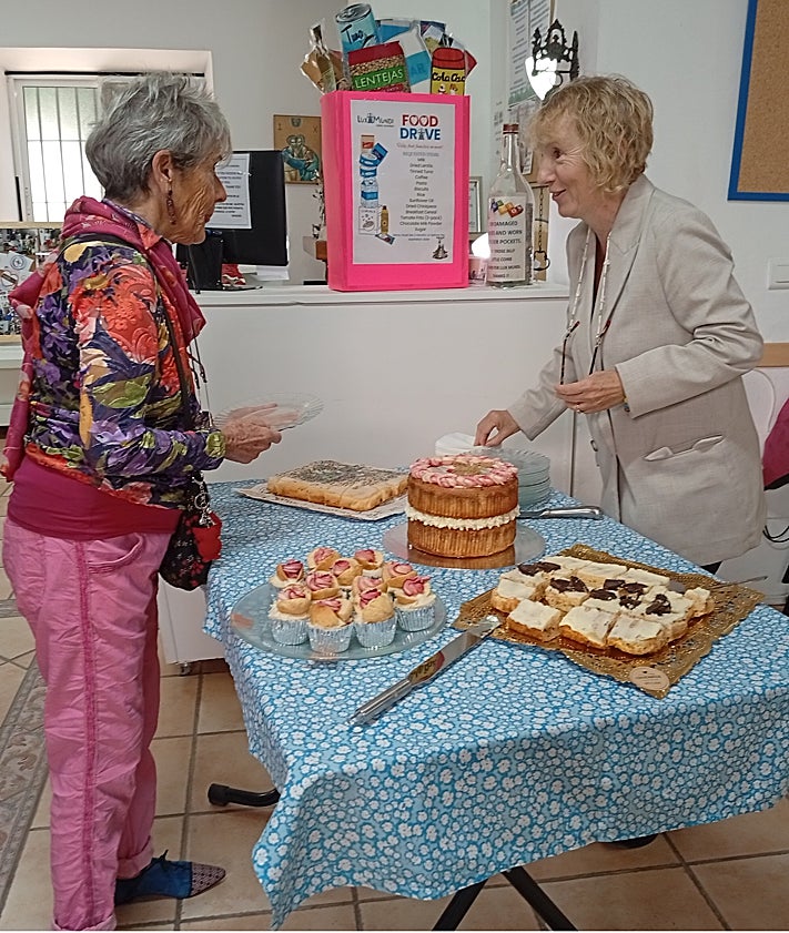 Imagen secundaria 2 - Photos taken during the Food Drive second anniversary event