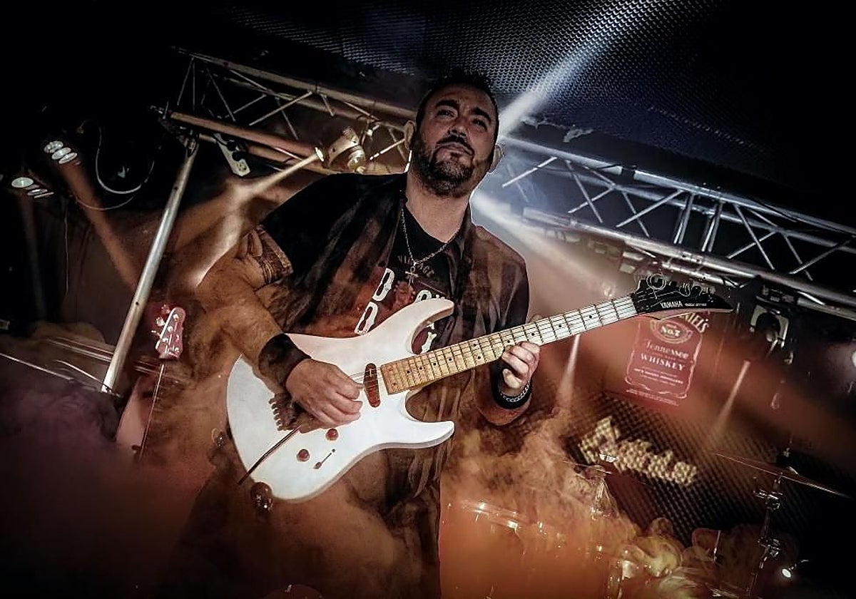 Madrid guitarist and composer Sebastian Souza.