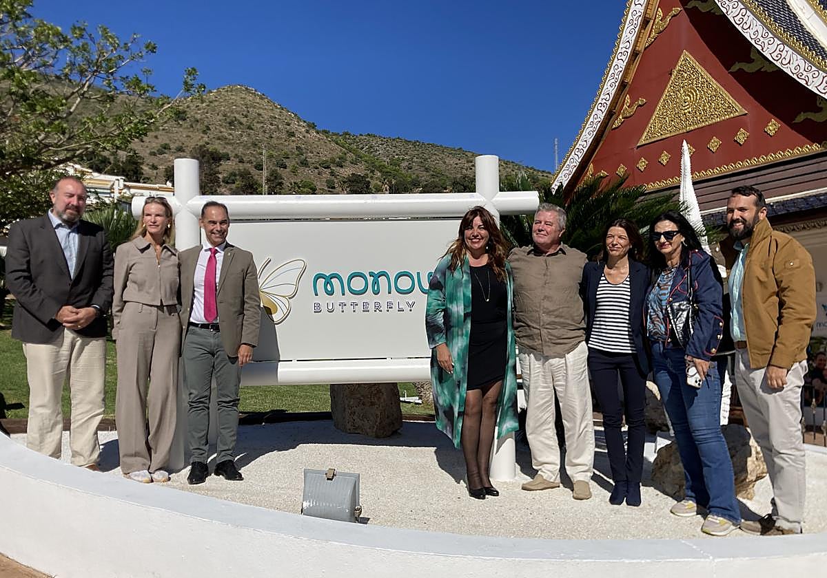 Benalmádena's council members with Pascal Mensels, general director of Monowa.