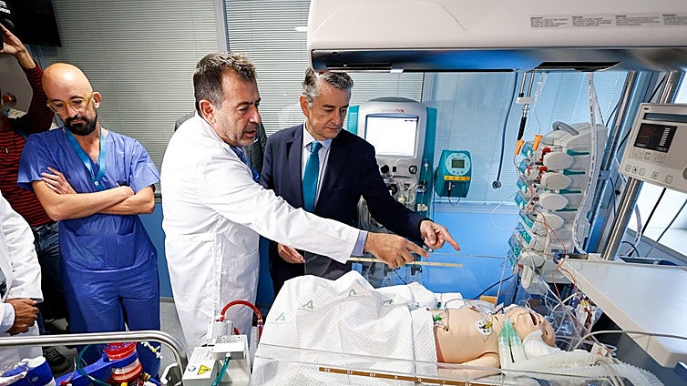 Hospital Materno team from Malaga helps save two-year-old Badajoz girl