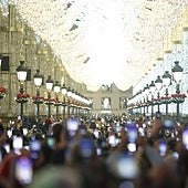 File image of Calle Larios full of people to immortalise the festive light and sound show.