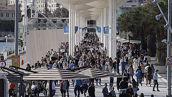 Half a century of Malaga province's demographics: ten more years of life expectancy