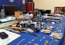 Jewellery seized by the National Police.