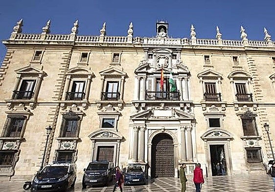 Sentences reduced for transporting drugs with street value of 105million euros to a house on the Costa