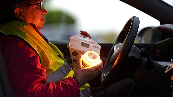 The V-16 safety beacon that will become compulsory for 30 million vehicles in Spain in six weeks