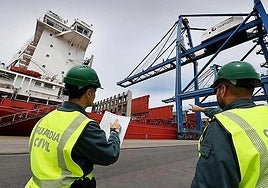 File image of Guardia Civil officers at Bilbao port.
