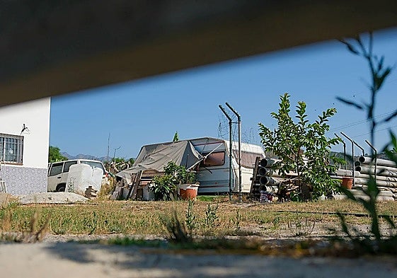 Caravan in which the body was found.