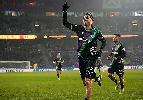 Adrián Niño's first-time finish rescued a point in Valladolid.