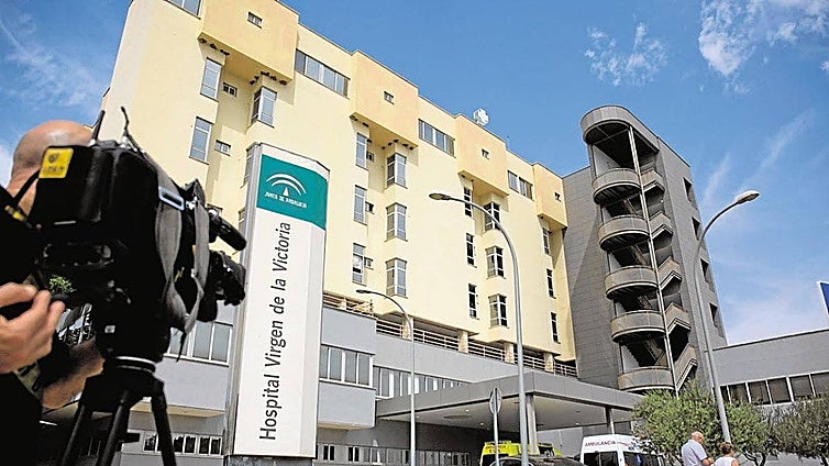 On-duty doctors suffer food poisoning after using hospital café in Malaga