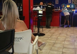 Notary, lawyer, bank director and tax adviser arrested for money-laundering scheme in Malaga province