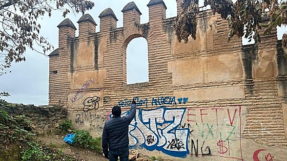 Granada city's Albaicín residents report antisocial behaviour around Nasrid wall