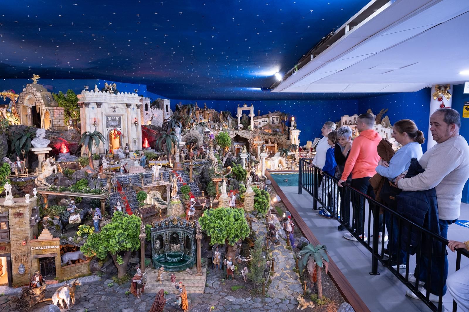 Nativity scenes around the city in pictures