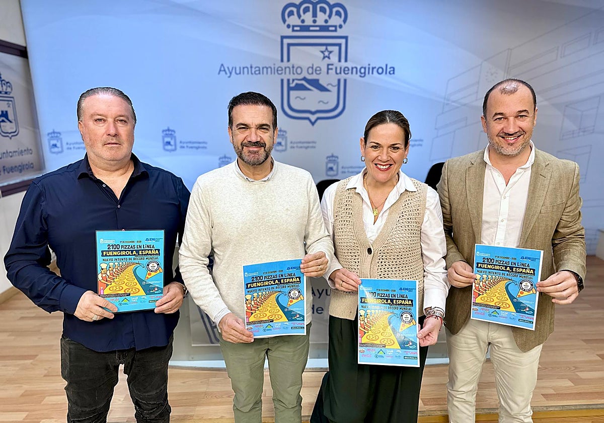 Councillors and organisers announce the initiative.