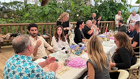 Eating among the butterflies: a unique dinner in Benalmádena