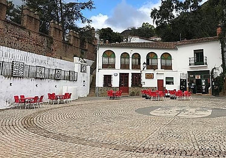 The bullring is also a place of recreation for all residents and visitors to Linares de la Sierra.