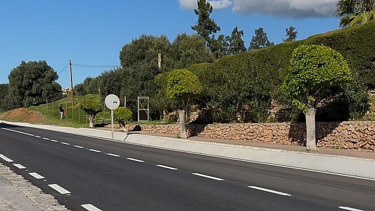 Resurfacing work to improve safety on busy A-7053 road comes to an end in Mijas