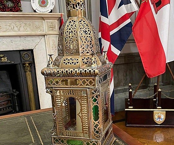 Gibraltar mayor to receive Bethlehem Light of Peace in annual ceremony