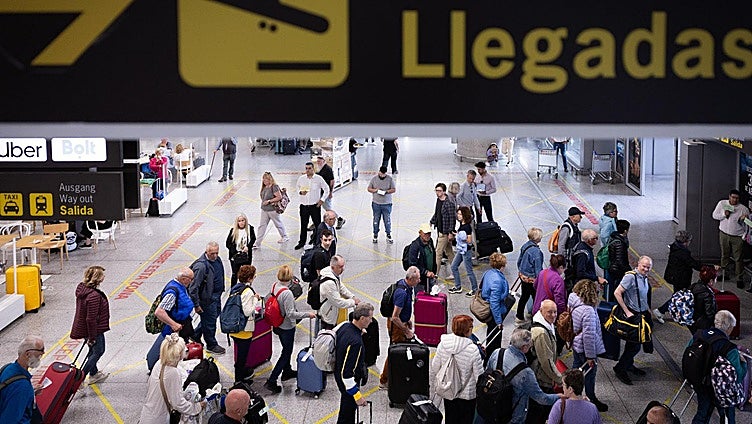 Malaga Airport averages 44 more flights per day this Christmas compared to last year