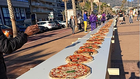 Fuengirola breaks tasty world record with 2,344 pizzas in a row