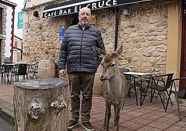 León man reported for keeping a deer that won't leave his side