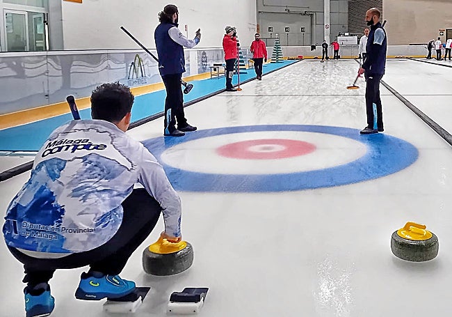 Los Compadres in the final.