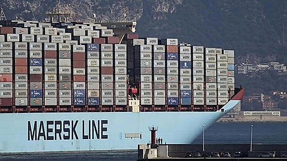 US considers closing its ports to Spanish ships after Spain bans American cargo vessels carrying weapons from docking on way to Israel