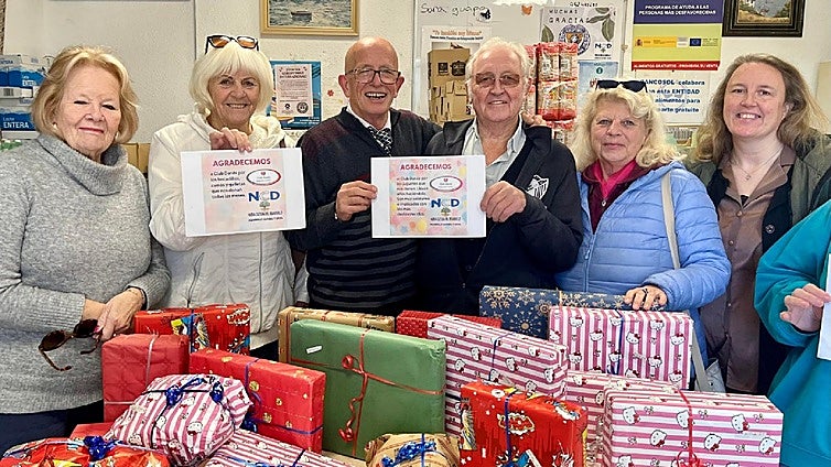 Danish Club donates new toys for children in need on the Costa