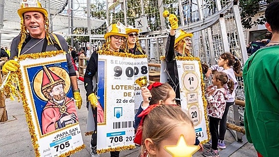 Around 1,800 people turn out to end 2025 in Torremolinos during fun run to support Cudeca