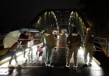 Cártama sports facility takes in families after Guadalhorce river swells during red weather warning in Malaga province