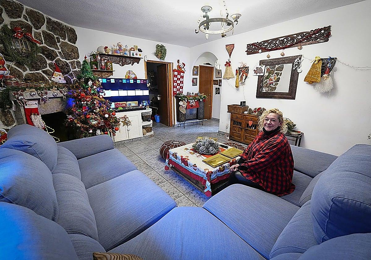 New craze in Spain for renting out living rooms in occupied villas by the hour at up to 1,200 euros per booking