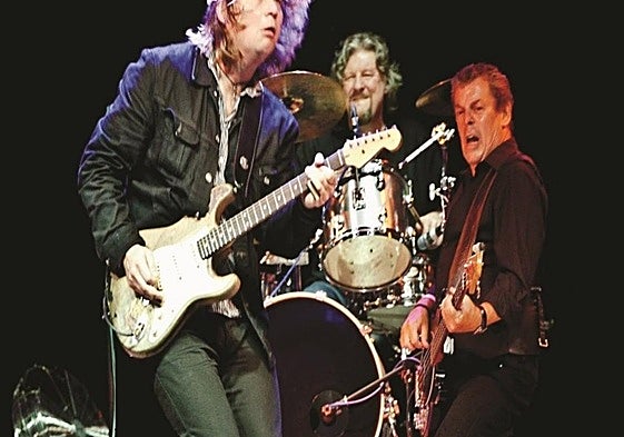 Band of Friends perform a tribute to guitarist Rory Gallagher.