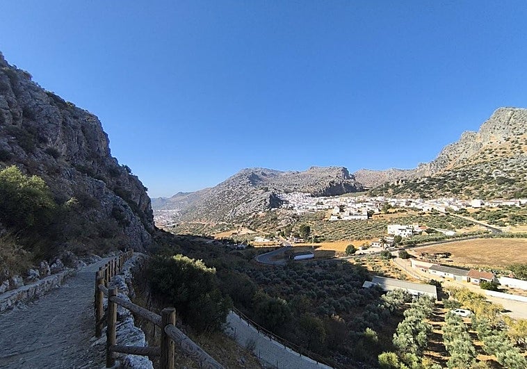 Keeping an eye on the neighbours