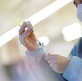 Andalucía breaks its own record for flu vaccinations with more than 1.9 million people vaccinated during this campaign