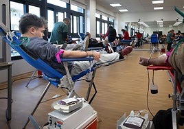 Blood donation at CESUR Teatinos.