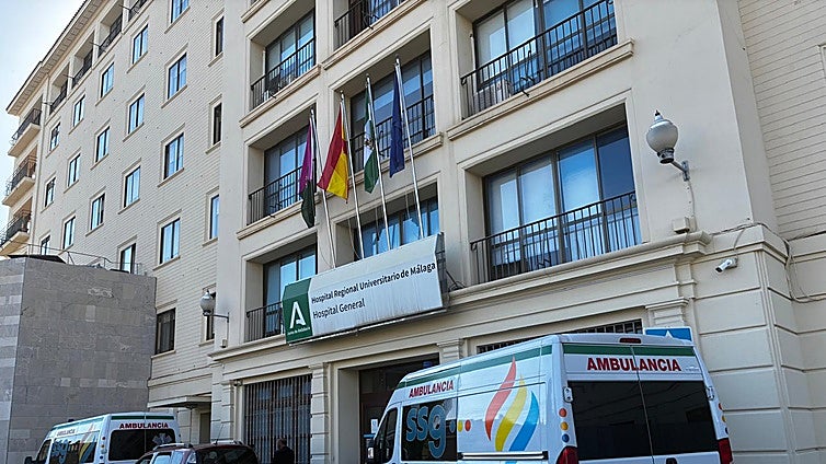 Two of Malaga's hospitals activated pre-emergency plan on night of Cordoba train crash: 'We took the hospital's pulse'