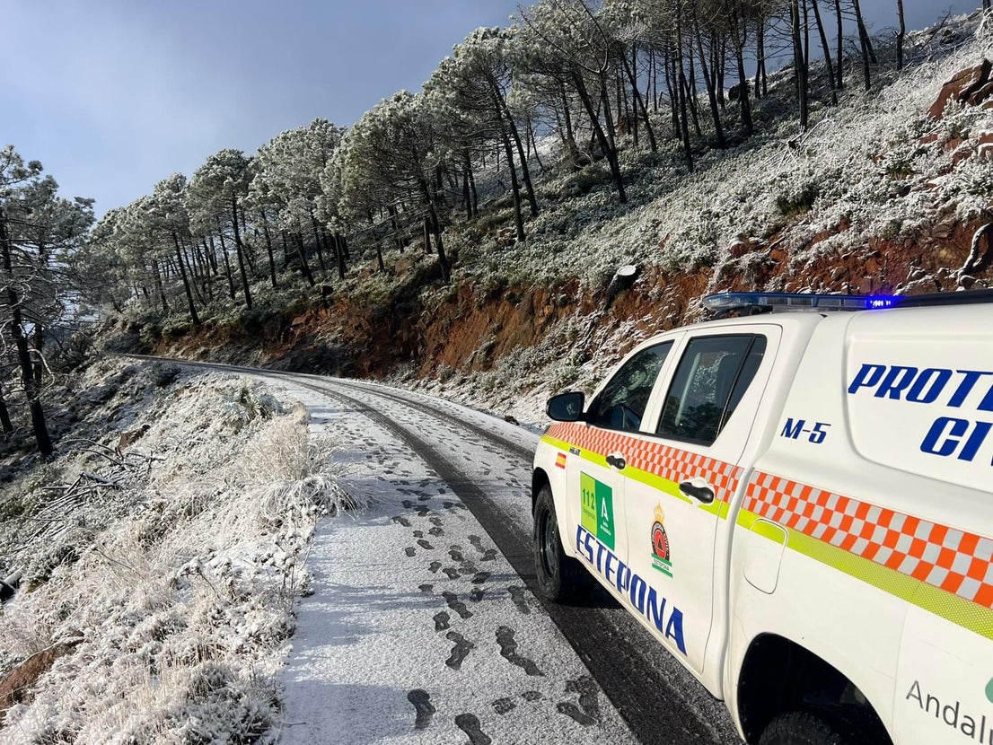 Estepona Protección Civil in Los Reales de Sierra Bermeja.
