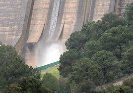 La Concepción releasing water when the river inflow was 14 cubic metres per second.