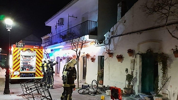 Squatter set fire to his occupied house in Estepona following a bar altercation