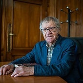 Award-winning Hispanist Ian Gibson in Madrid in 2023.