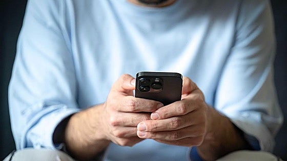 'Ghost pairing' - how hackers gain control of your WhatsApp