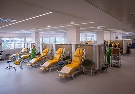 The chemotherapy unit at the oncohematology outpatient hospital at Clínico.