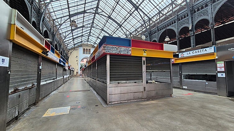 Malaga storm alert: markets and shops lose revenue due to forced closure and no customers
