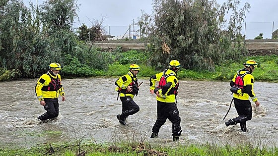 Sayalonga river search: Specialist dogs join hunt for woman swept away in Axarquía floods