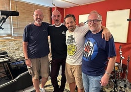 The BritPop Authority bring their Cool Britannia show to Mijas.