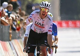 French cyclist Sivakov, riding for UAE Team Emirates.
