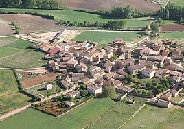 Aerial view of Arenillas, in the province of Soria, from the Arenillas Repuebla archive.