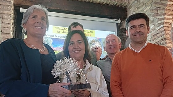 British resident receives award for promotion of Malaga olive oil