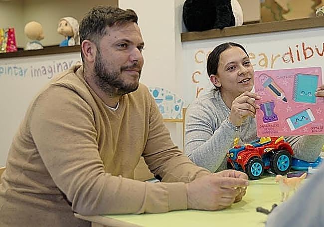 Nico's parents Damián and Julieta.